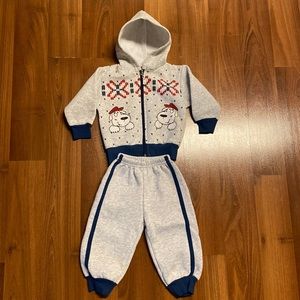 Nwot Snoopy 2 Piece Fleece Sweatpants and Zip Hoodie